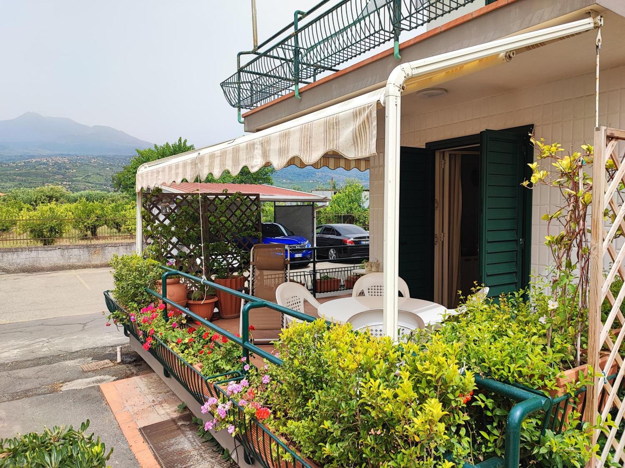 Sea Garden, Fronte Mare Con Piscina Apartamento