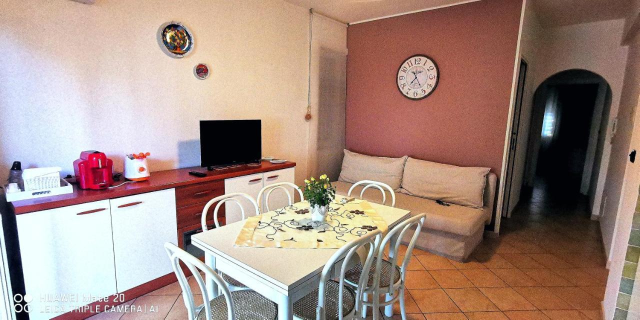 Sea Garden, Fronte Mare Con Piscina *