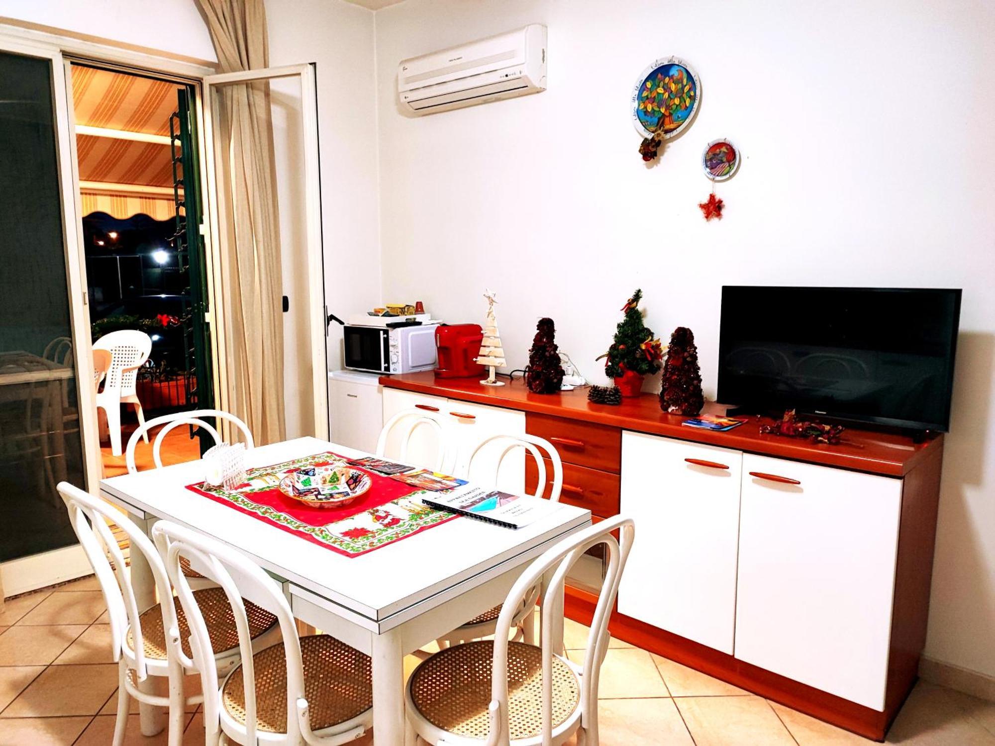 Apartment Sea Garden, Fronte Mare Con Piscina *